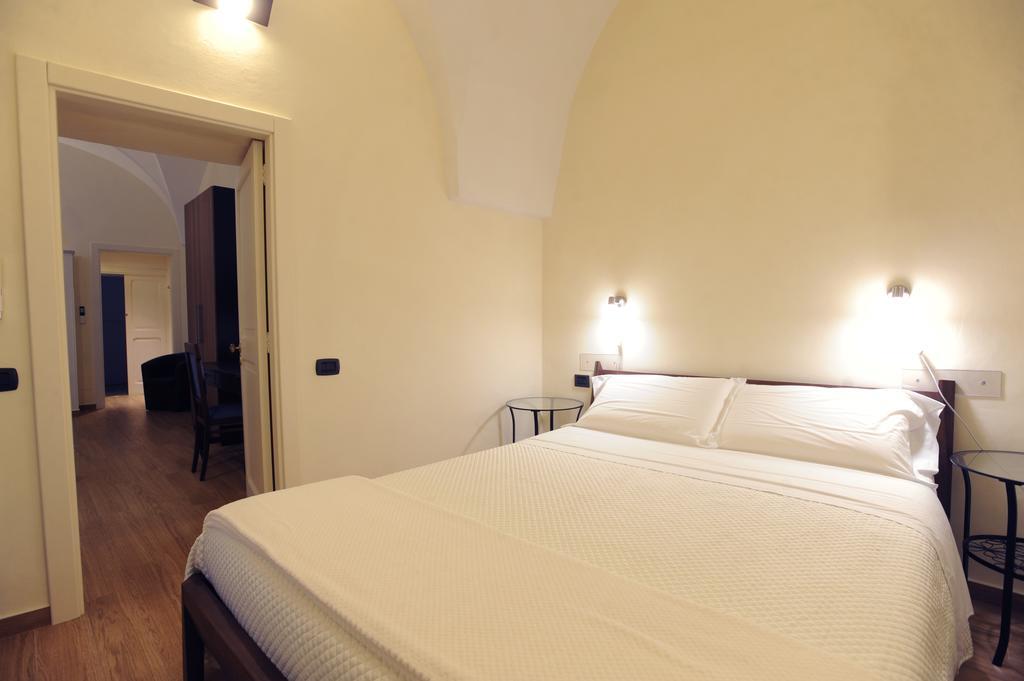 Negramaro Suite B&B レッチェ エクステリア 写真