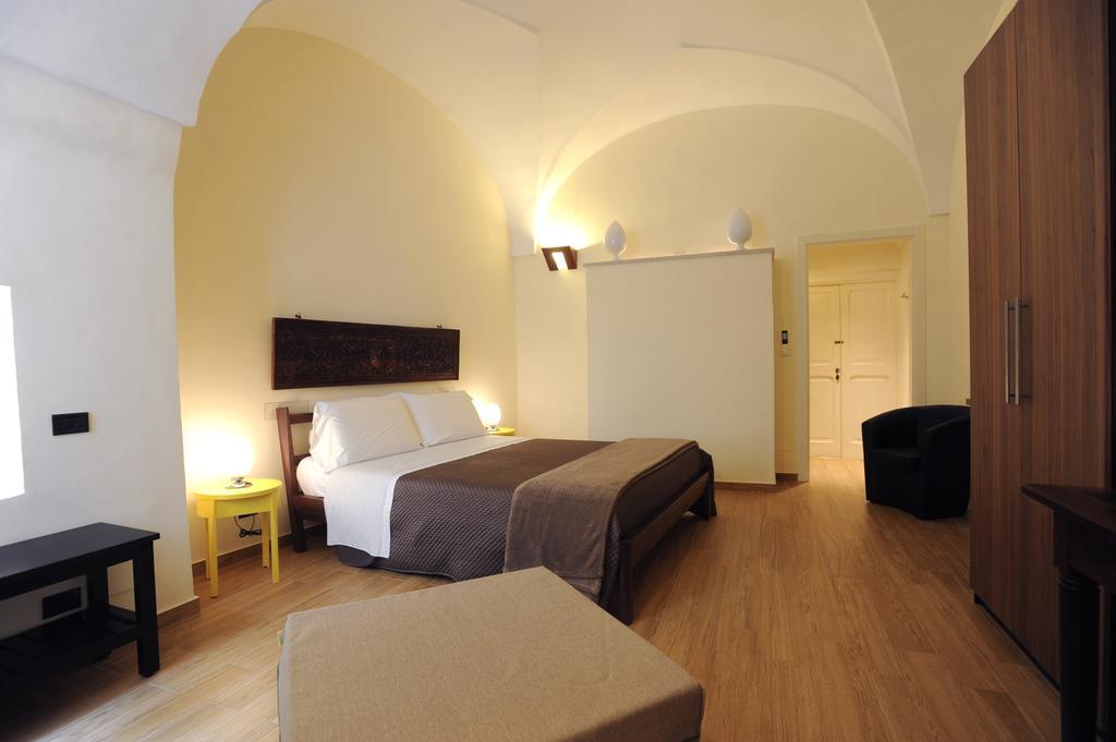 Negramaro Suite B&B レッチェ エクステリア 写真